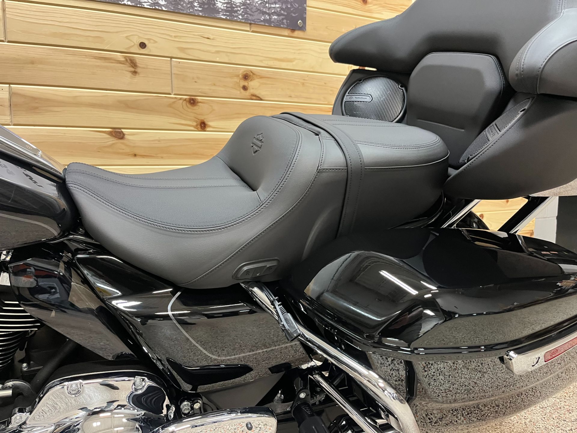 2026 Harley-Davidson Street Glide® Limited 7