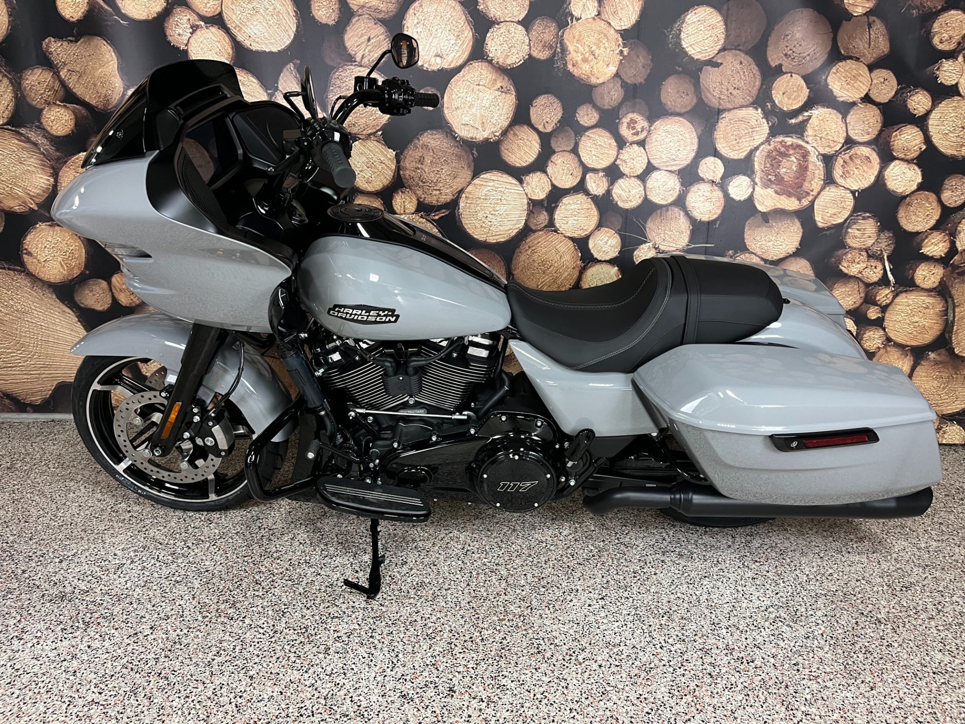 New 2025 Harley-Davidson Road Glide in Arbor Vitae, WI