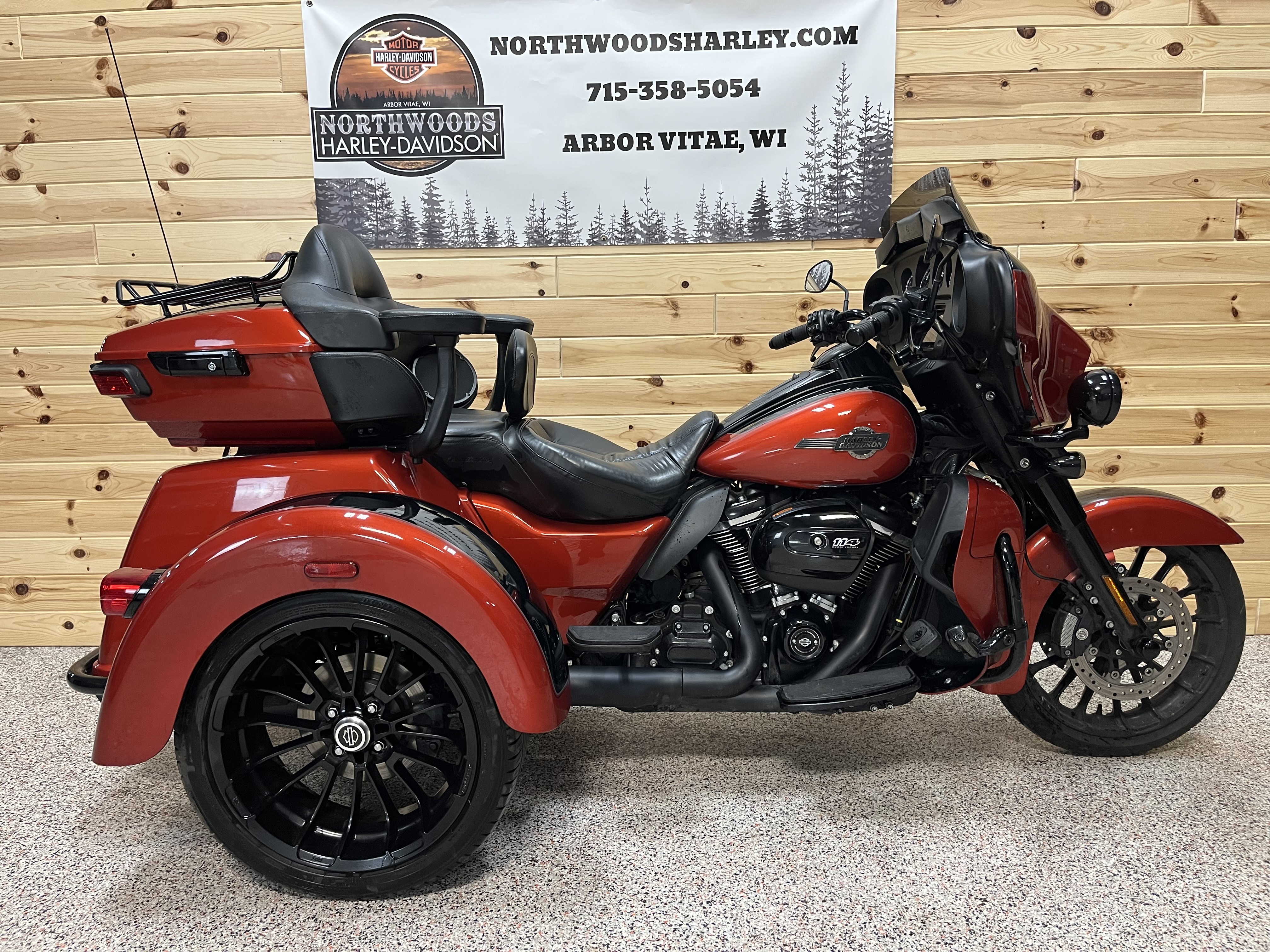2025 Tri Glide® Ultra