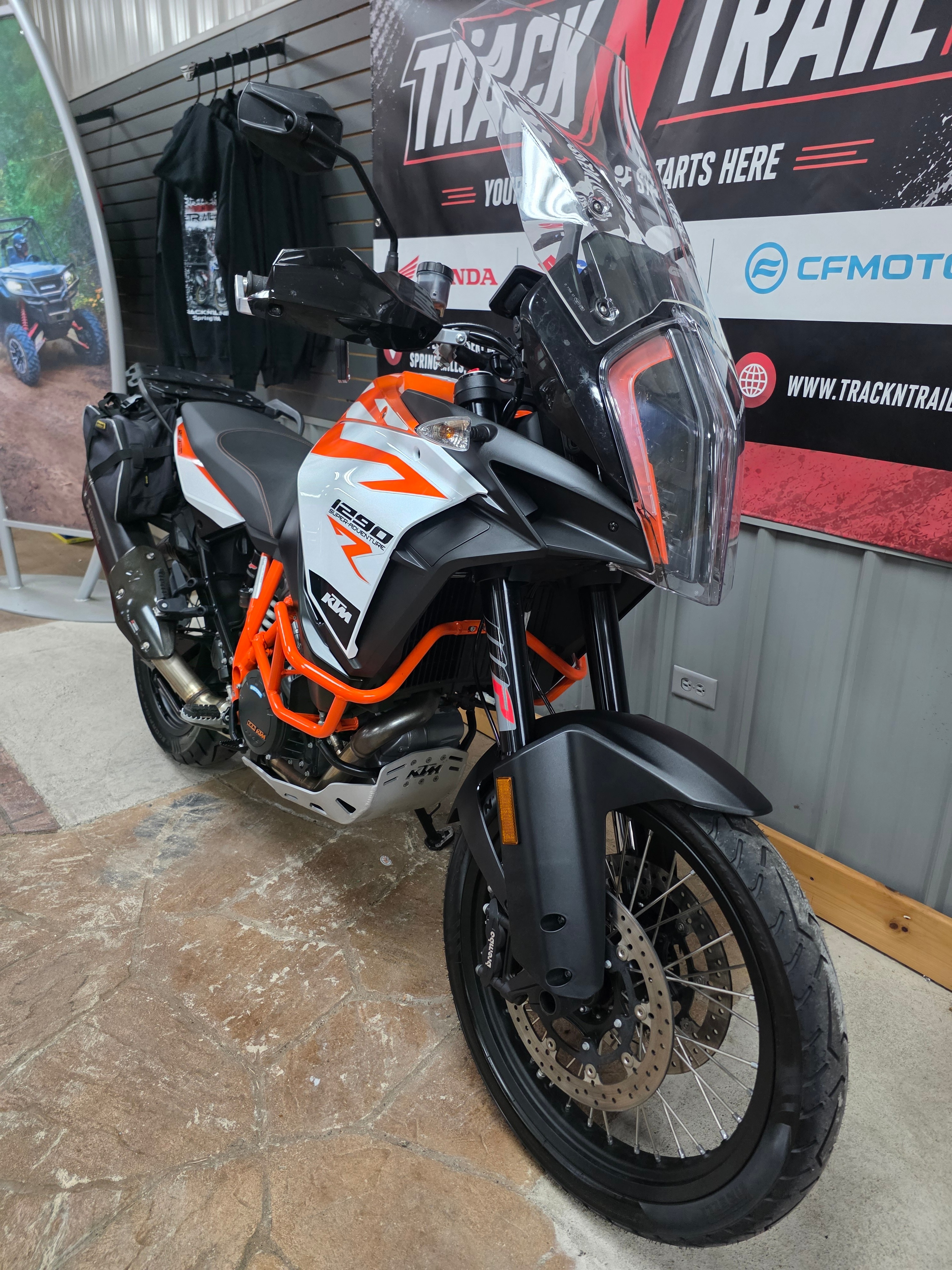 2018 KTM 1290 Super Adventure R 2