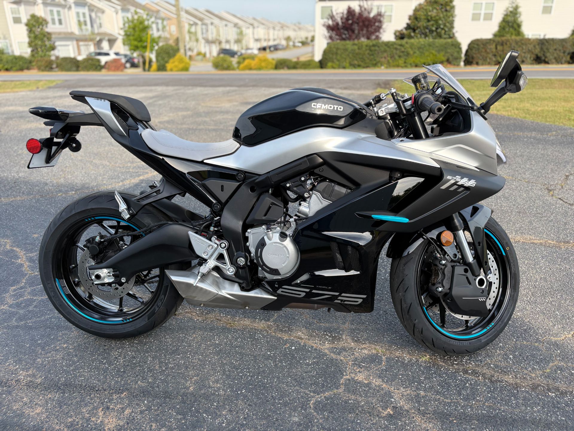 2026 CFMOTO 675SS