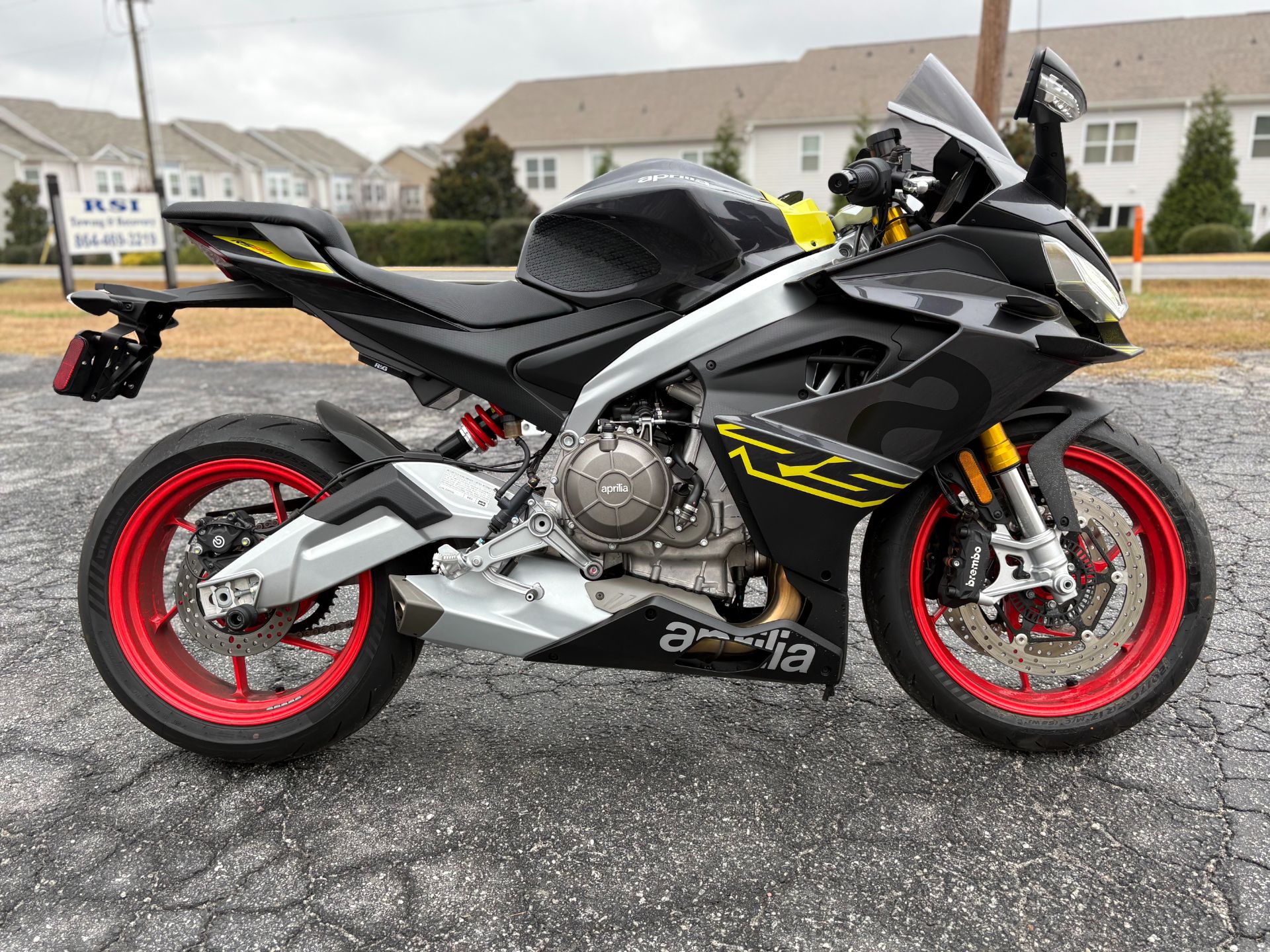 2027 Aprilia RS 660 2