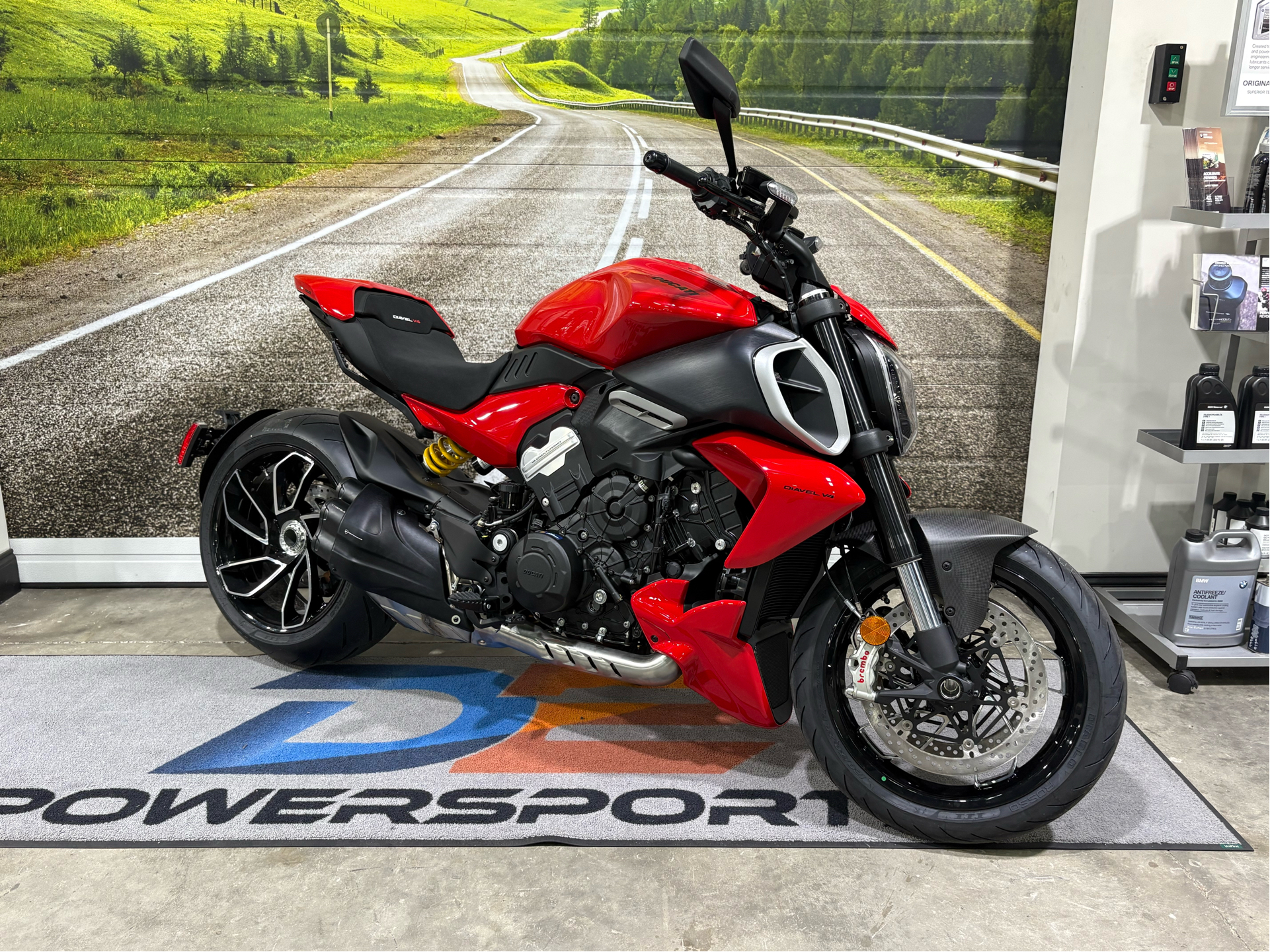 2025 Ducati Diavel V4