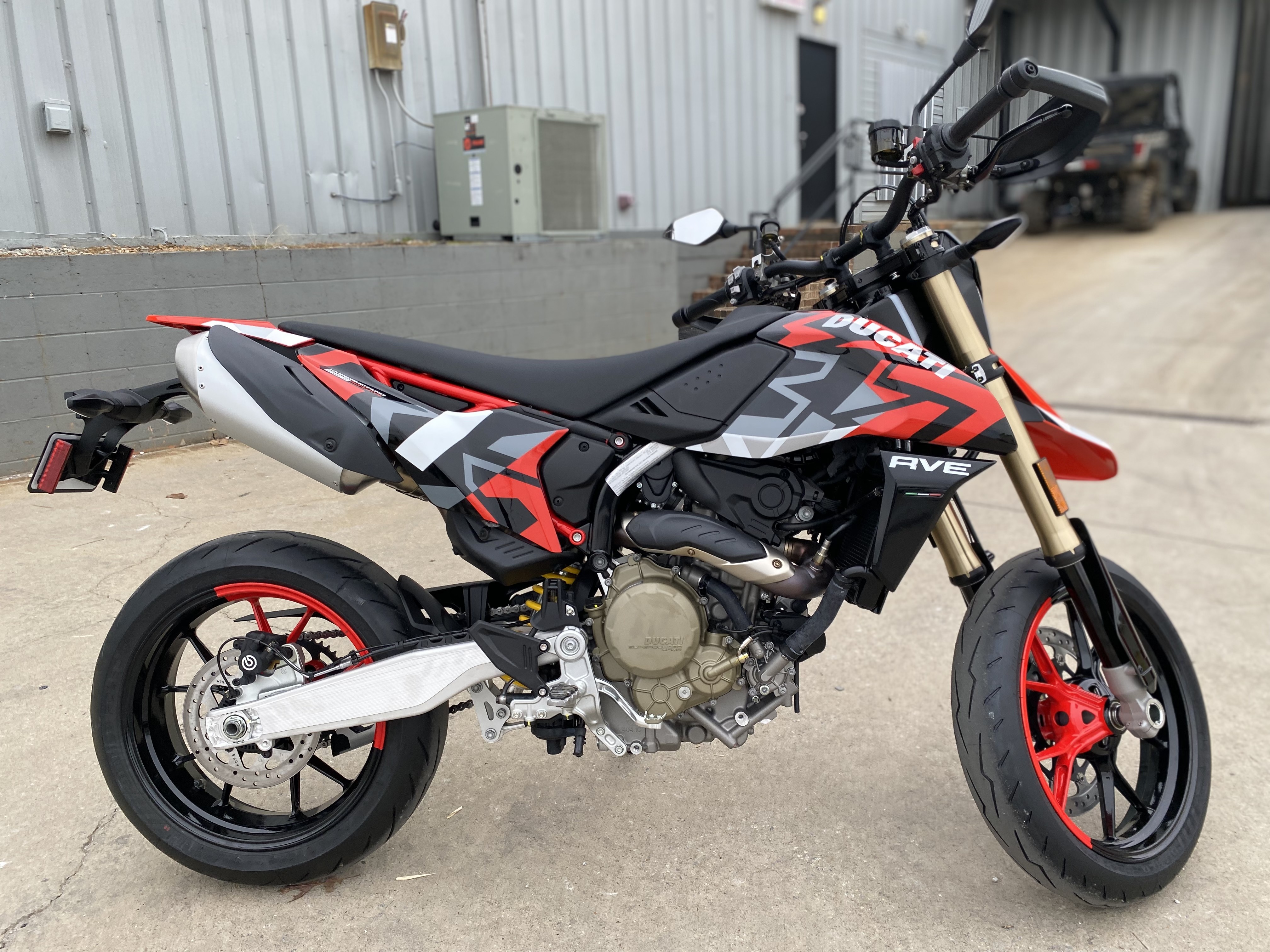 2026 Ducati Hypermotard 698 Mono RVE