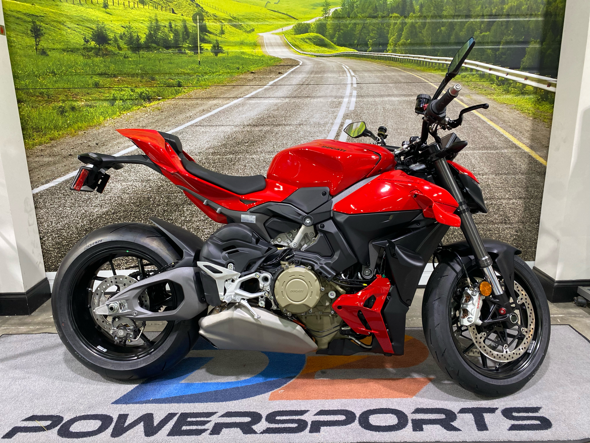 2025 Ducati Streetfighter V4