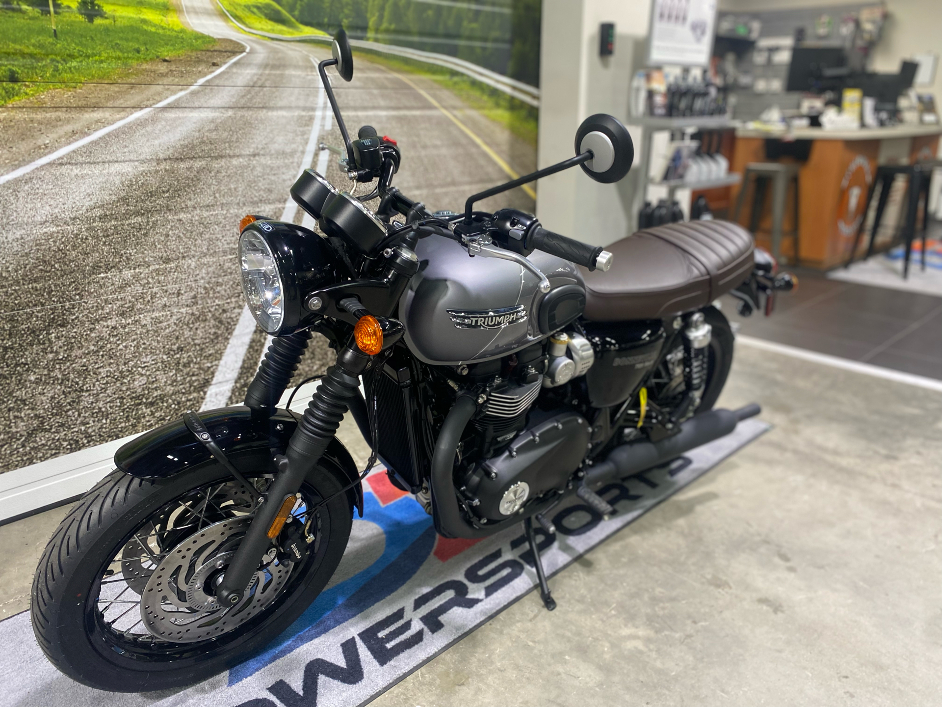 TRIUMPH ブラックカウル Bonneville T120 Black Model | For the Ride