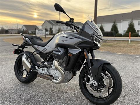 2025 Moto Guzzi V100 Mandello Motorcycles Greer South Carolina M000282