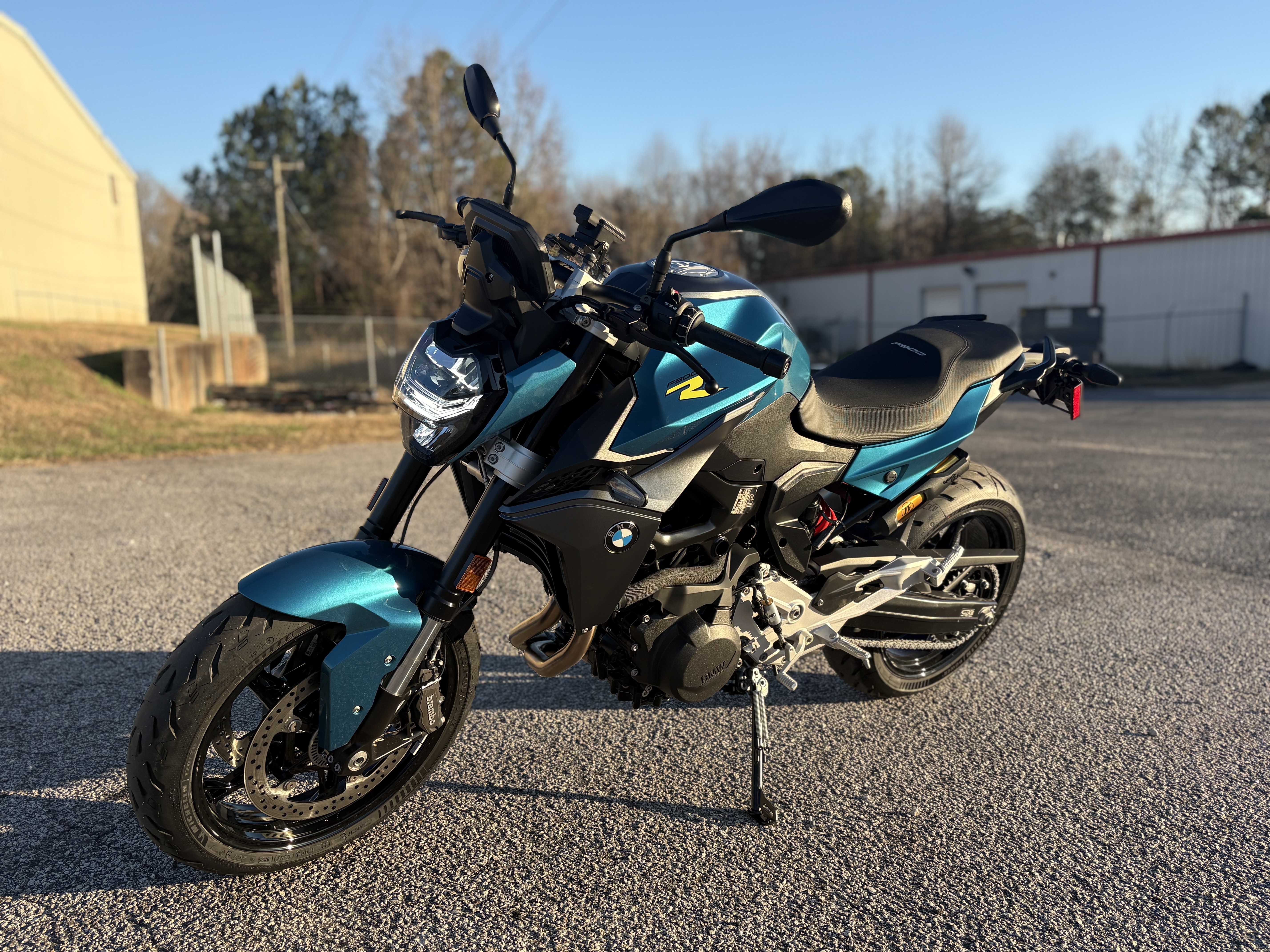 2026 BMW F 900 R