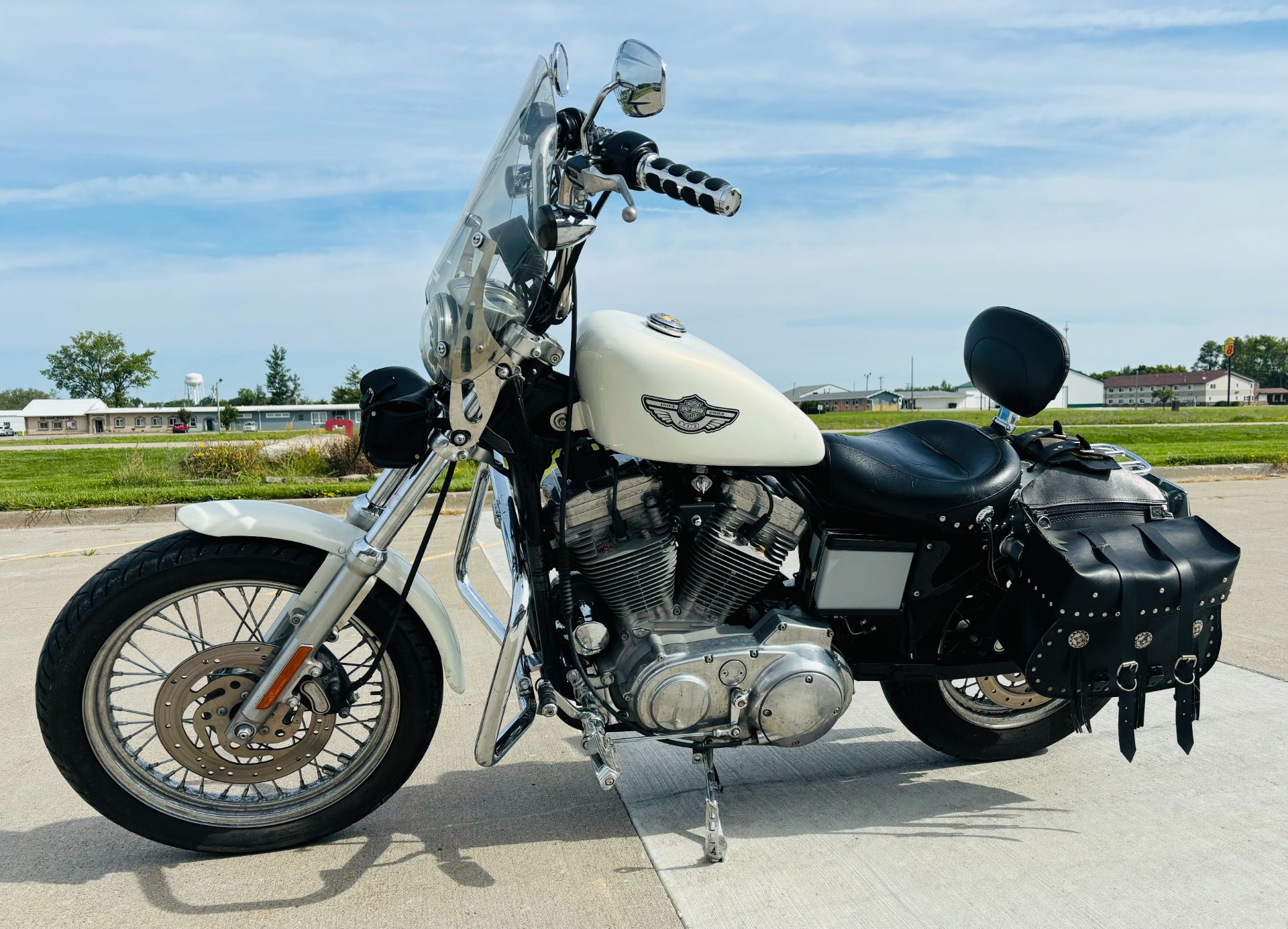 Used 2003 Harley-Davidson XL 883 HUGGER WHITE PEARL