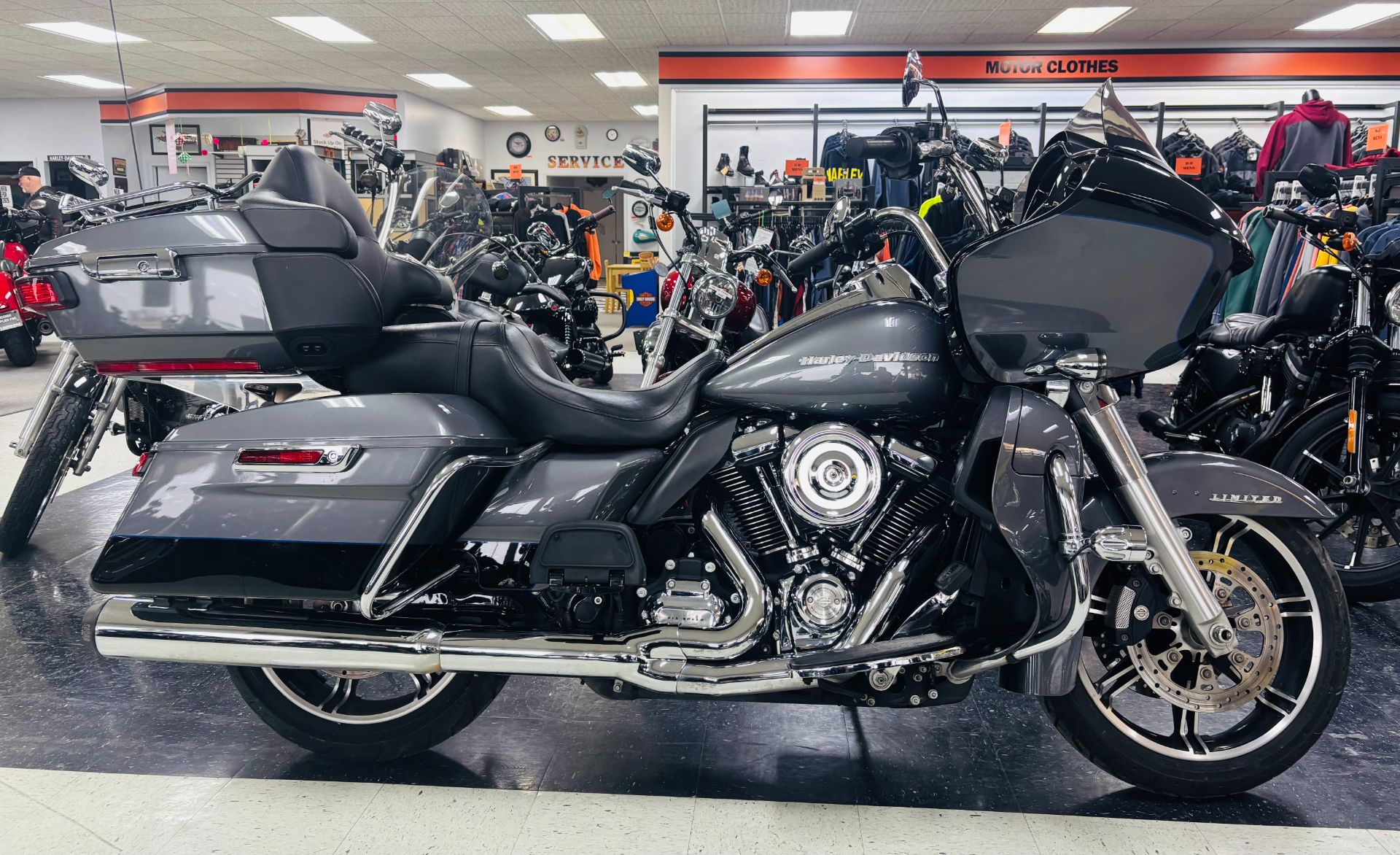 Used 2022 Harley-Davidson ROAD GLIDE LIMITED GAUNTLET GREY