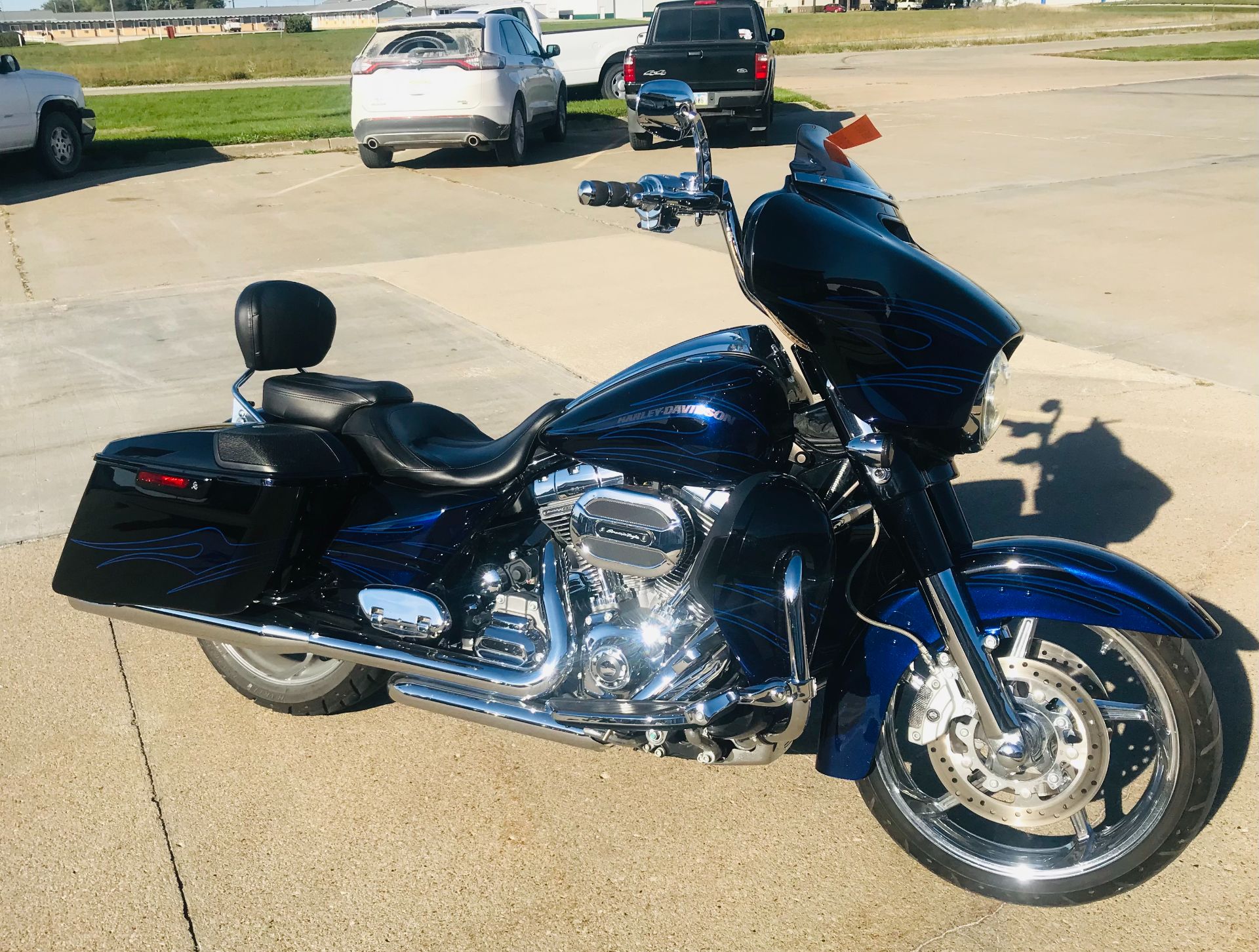 Used 2016 Harley-Davidson CVO STREET GLIDE BLACK/BLUE FLAME