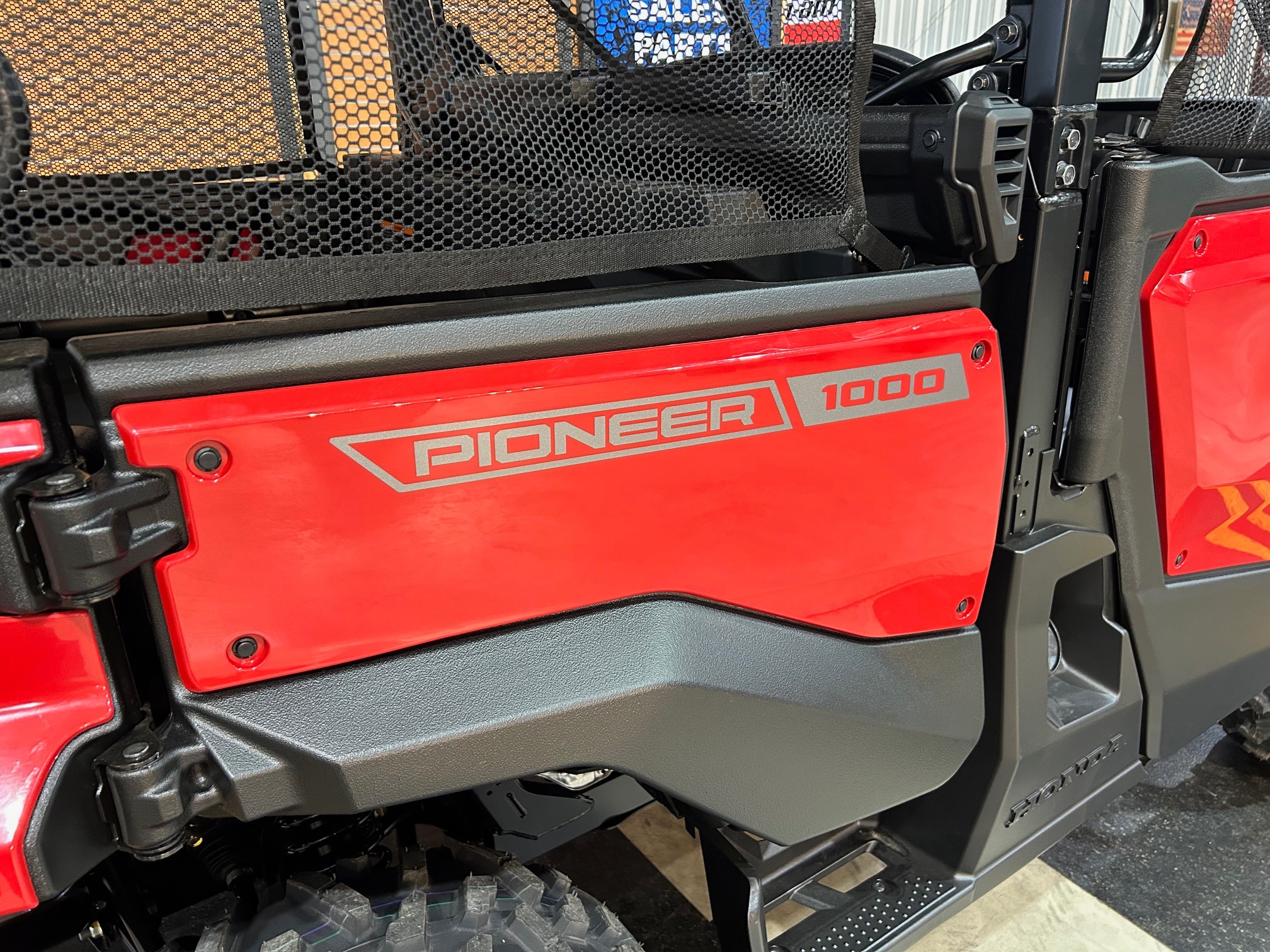 2026 Honda Pioneer 1000-5 Deluxe 2