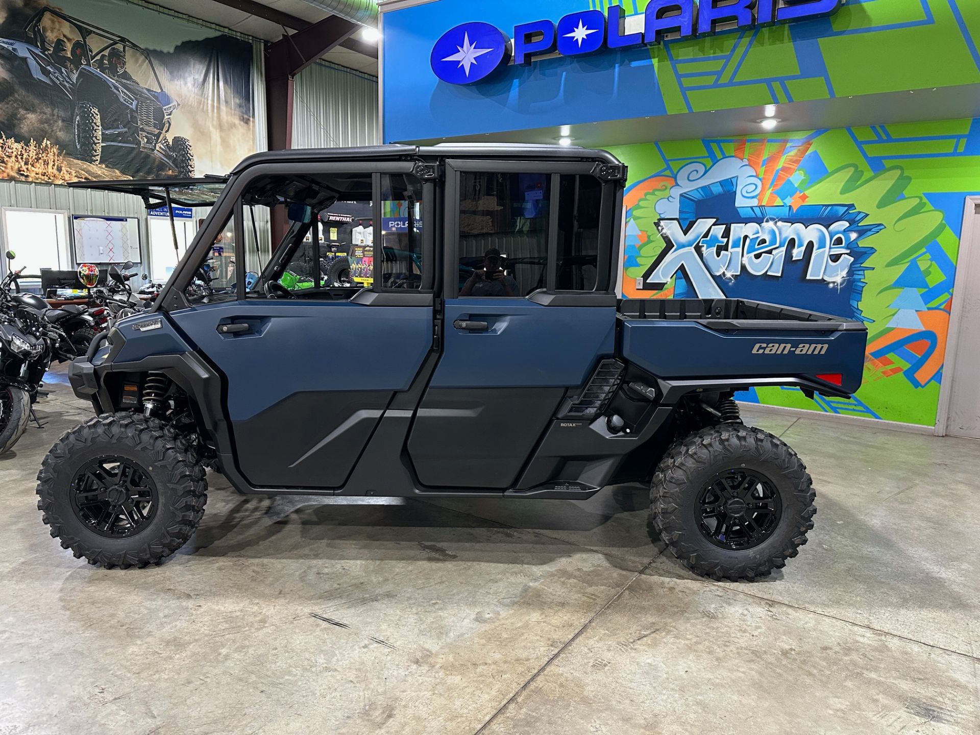 2026 Defender MAX Limited HD11
