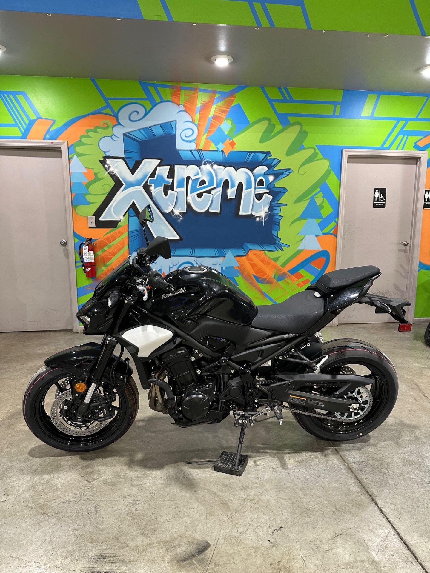 2025 Z900 ABS