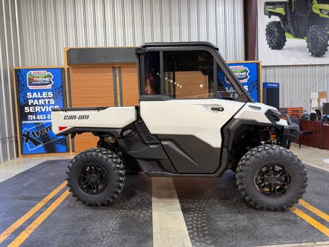 2026 Can-Am™ Defender Limited HD11 1