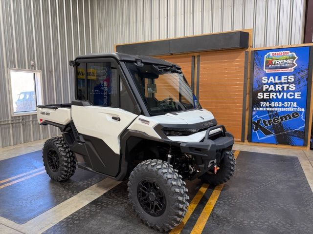 2026 Can-Am™ Defender Limited HD11 2