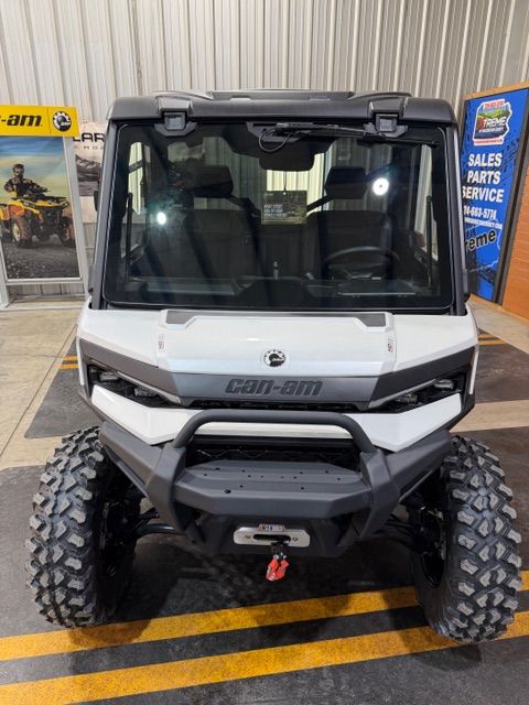 2026 Can-Am™ Defender Limited HD11 3