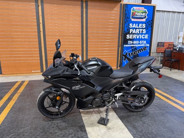 2026 Kawasaki Ninja® 500 ABS 2