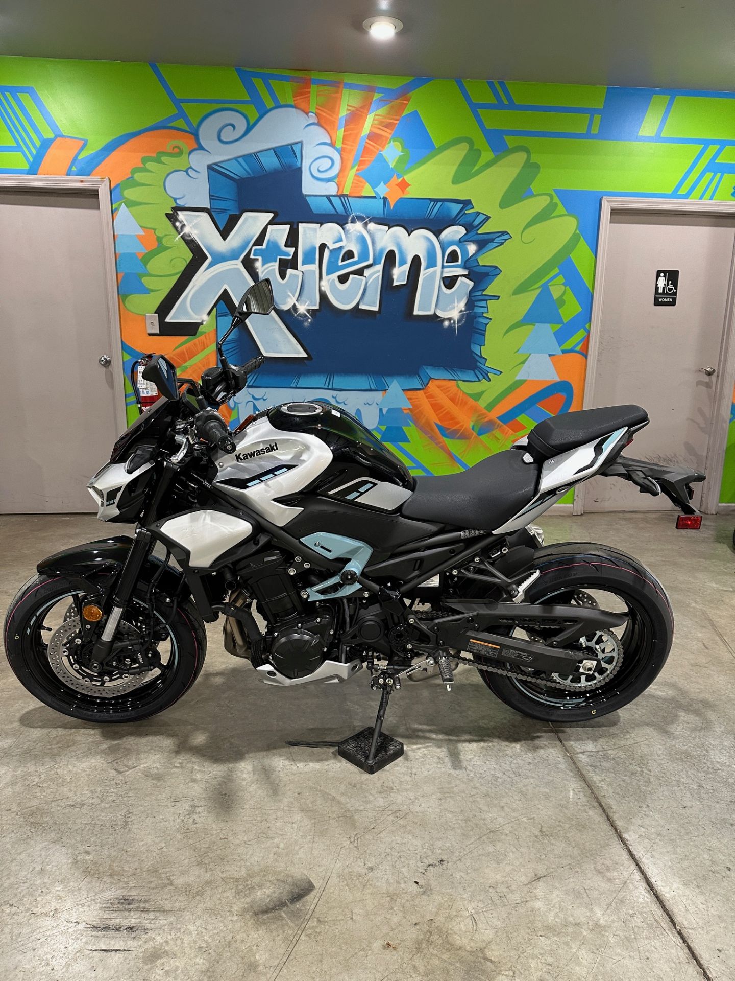 2025 Z900 ABS