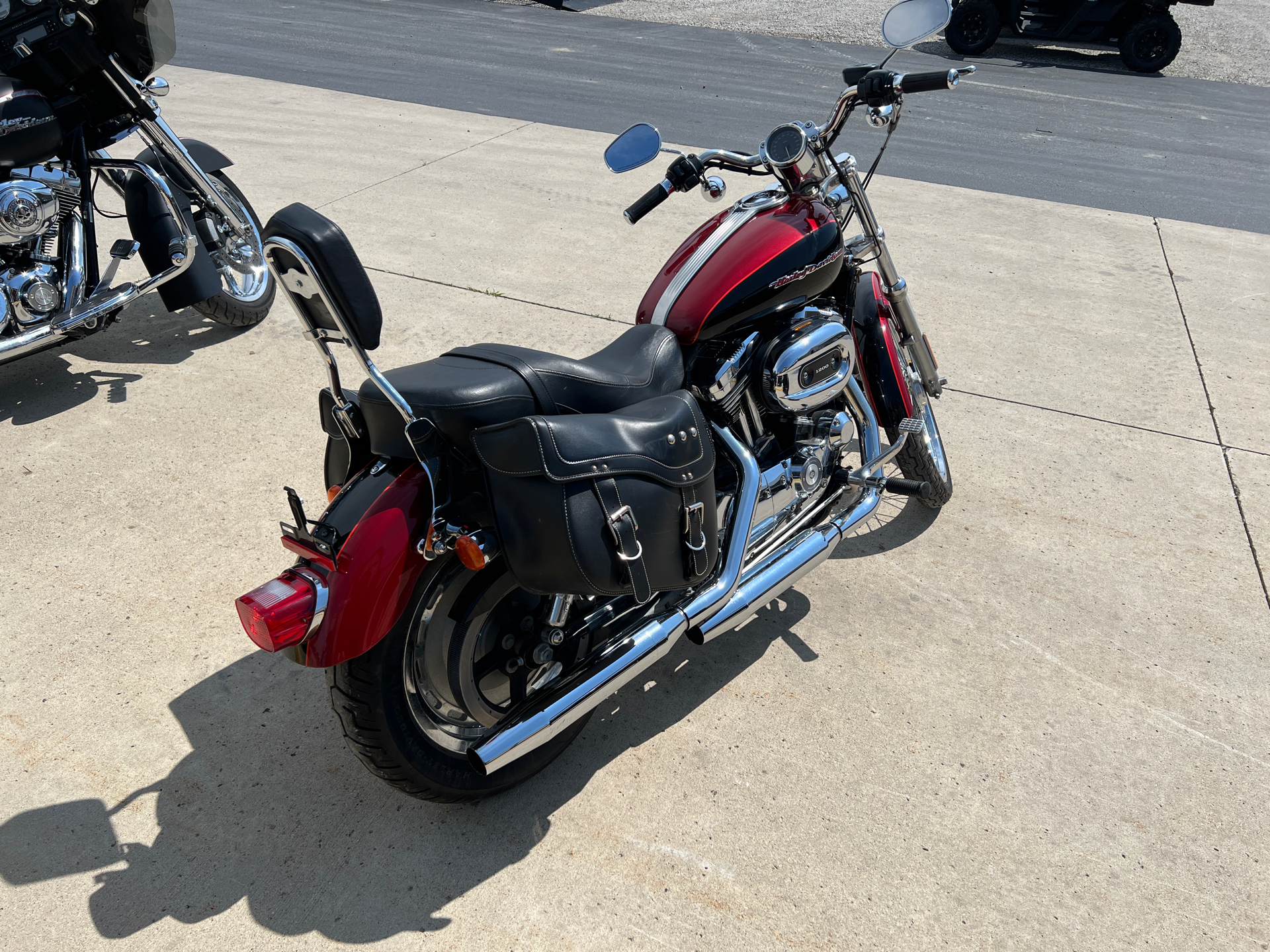 2006 Harley-Davidson Sportster® 1200 Custom 3