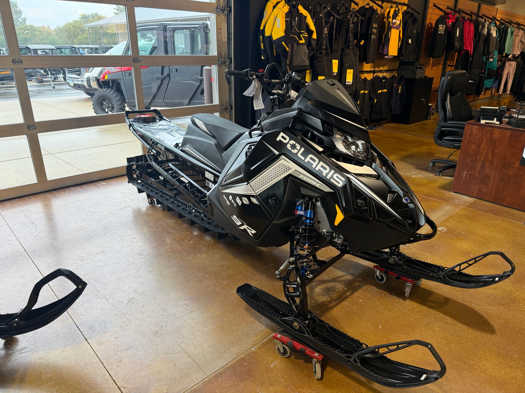 2027 Polaris Patriot 9R RMK Factory Edition 155 Gloss Black 275 for sale 1289592