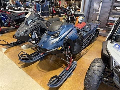 2025 Ski-Doo Summit X w/ Expert Package 165 850 E-TEC Turbo R SHOT PowderMax X-Light 3.0 w/ 10.25 in. Touchscreen HAC