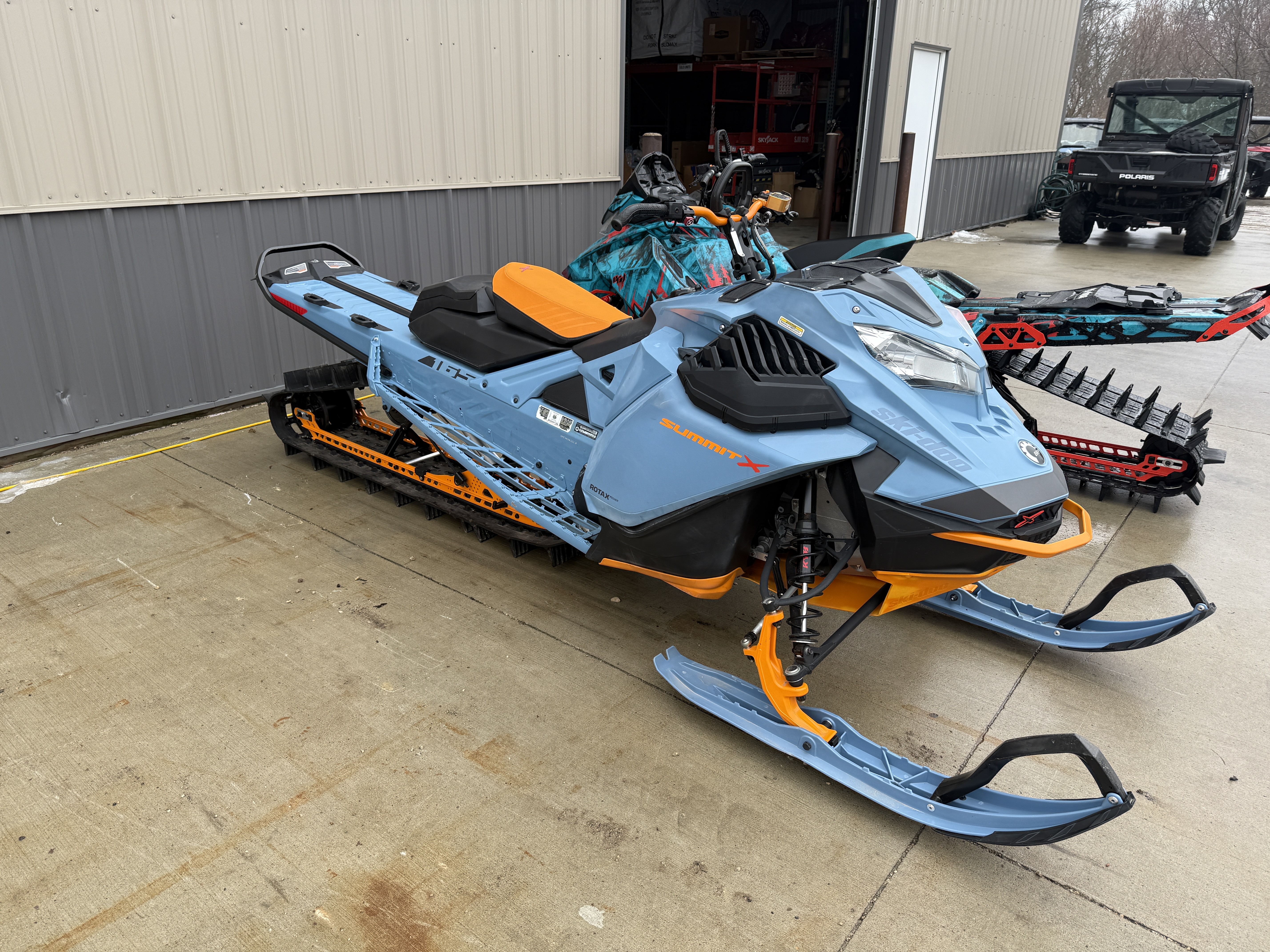 Used 2022 Ski-Doo Summit X 165 850 E-TEC Turbo SHOT PowderMax