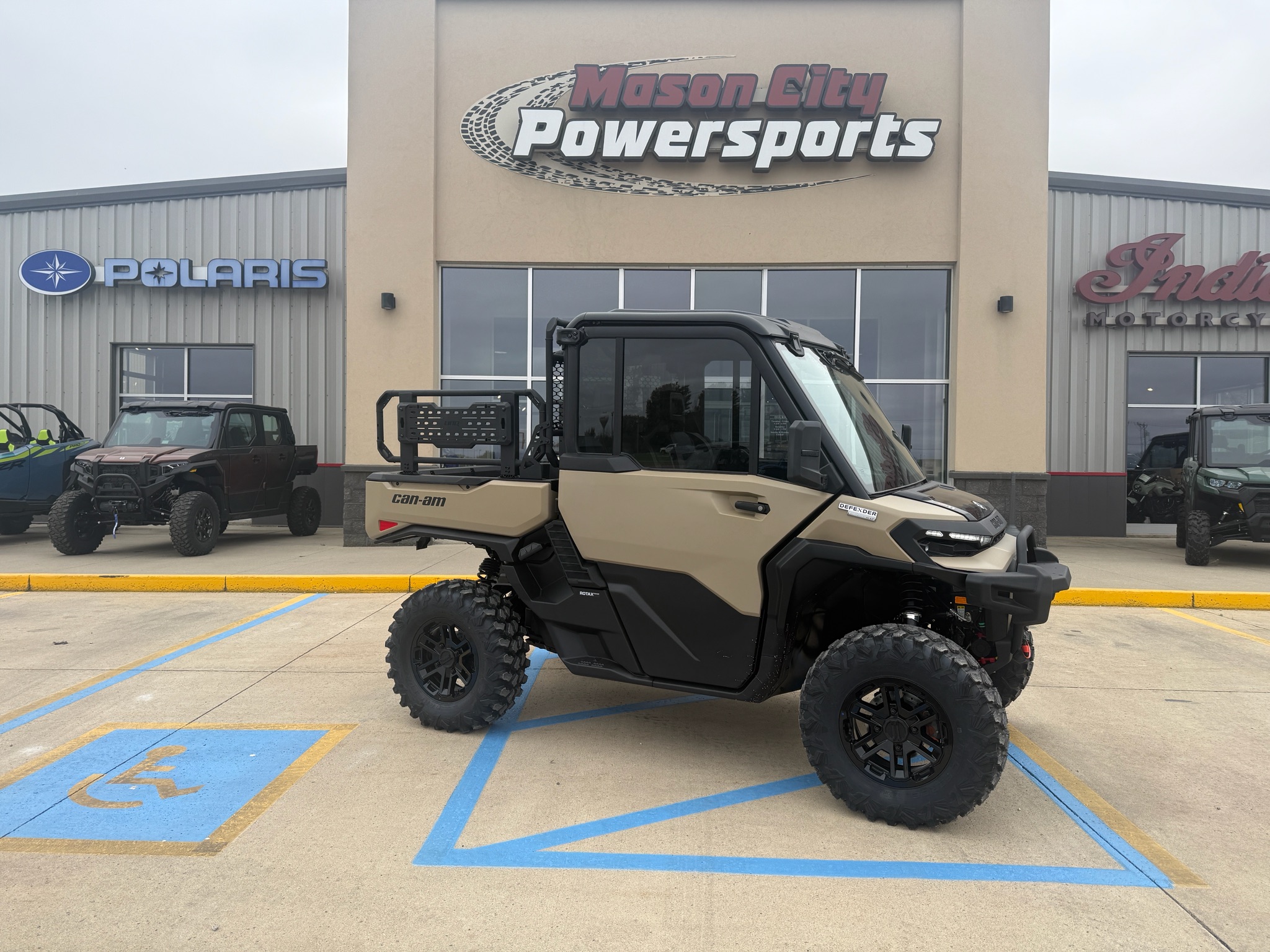 2027 Can-Am™ Defender XU Limited HD11 1