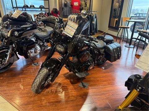 2025 Indian Super Chief Dark Horse — photo 1 of 4