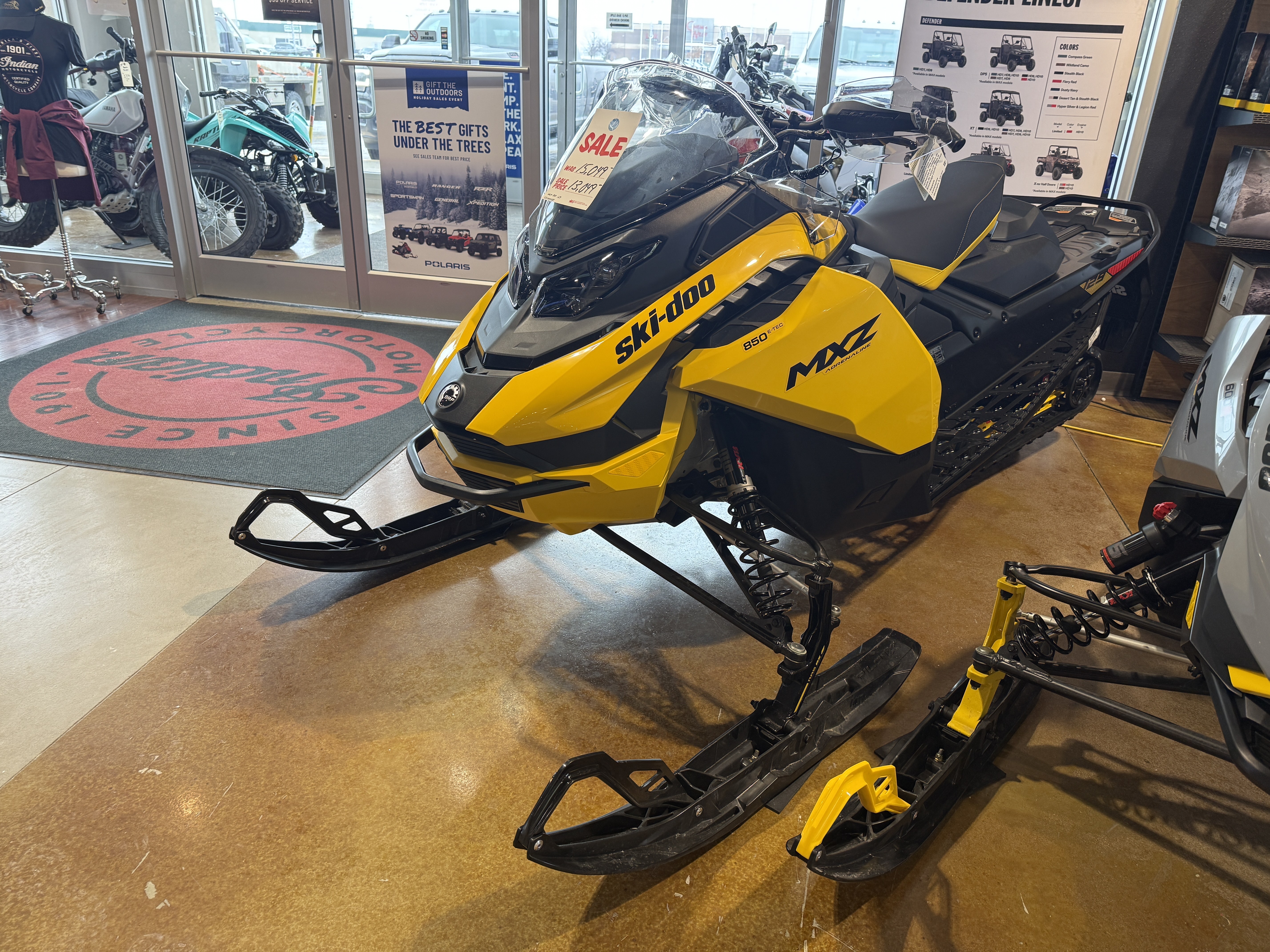 2025 Ski-Doo MXZ Adrenaline 129 850 E-TEC ES Ripsaw 1.25 1