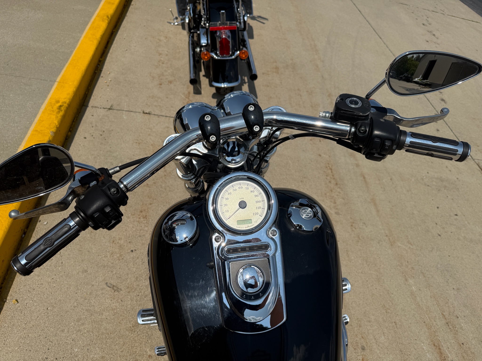 2010 Harley-Davidson Dyna® Fat Bob® 5