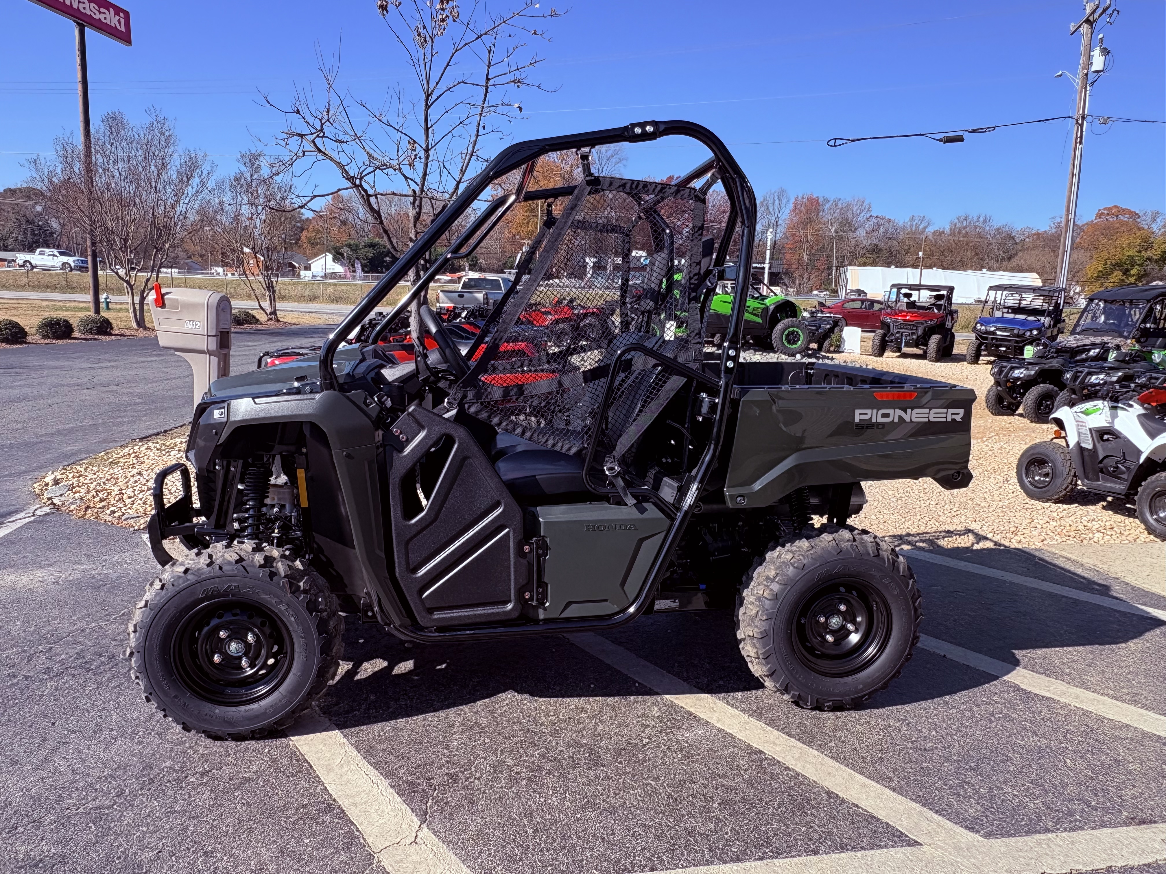 2026 Honda Pioneer 520 1