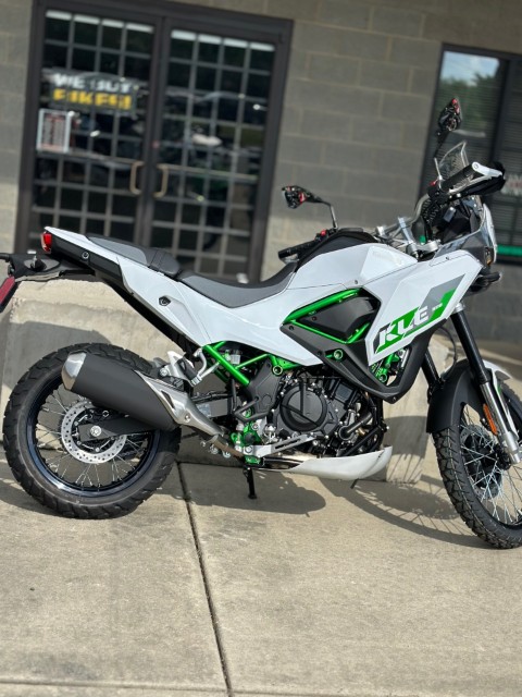 2026 Kawasaki KLE500 SE ABS — photo 1 of 8