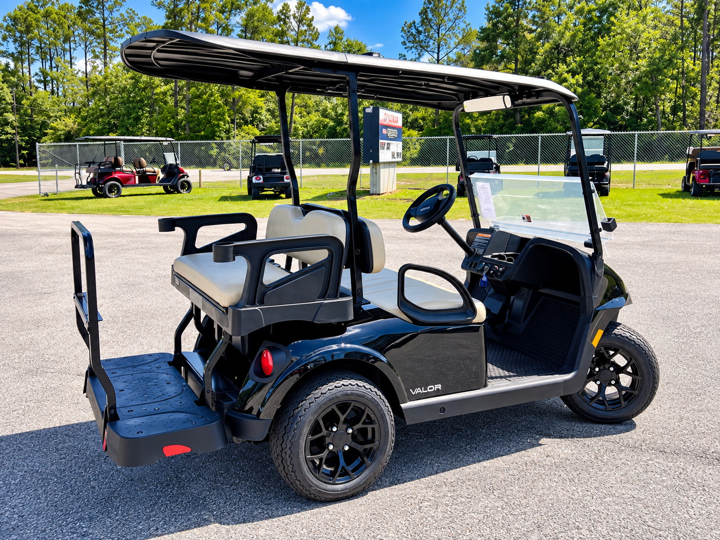 2026 EZGO Valor photo 5