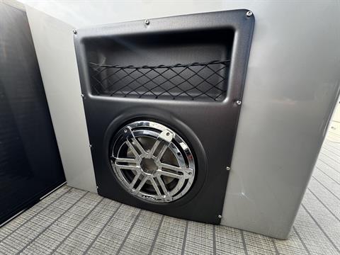 2024 Manitou LX 27 Rear Facing X-treme Windshield (RFXW) in Paducah, Kentucky - Photo 5