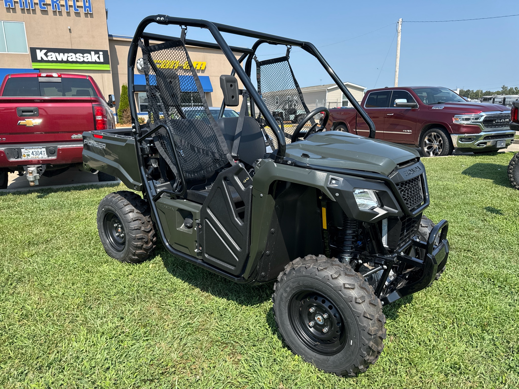 2026 Honda Pioneer 520 1