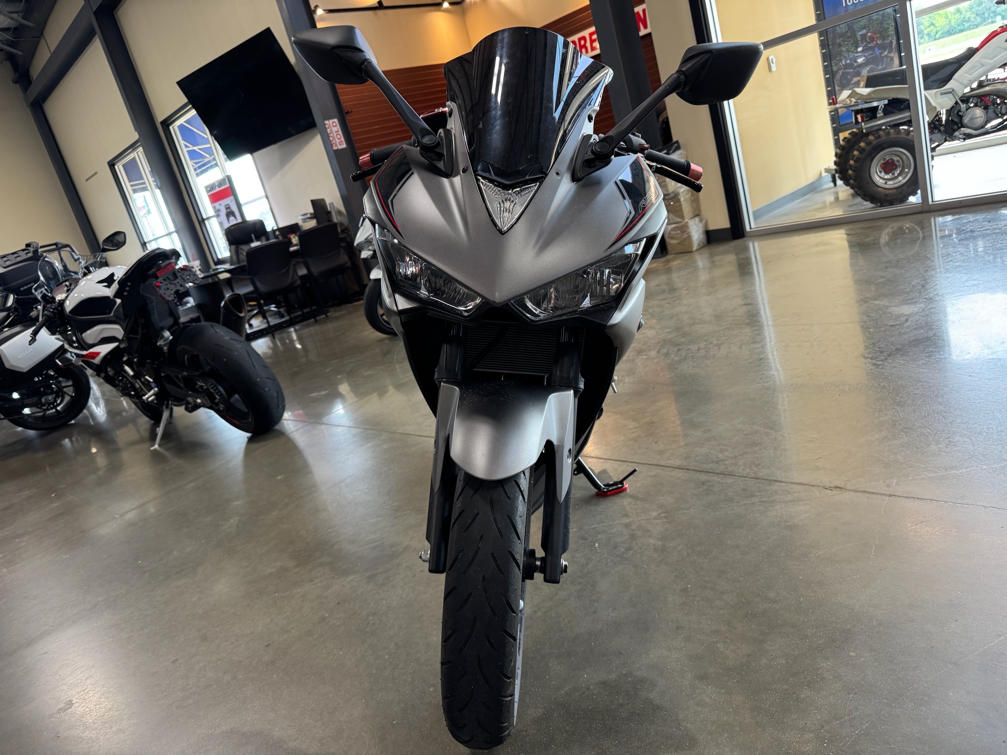 2016 Yamaha YZF-R3 5