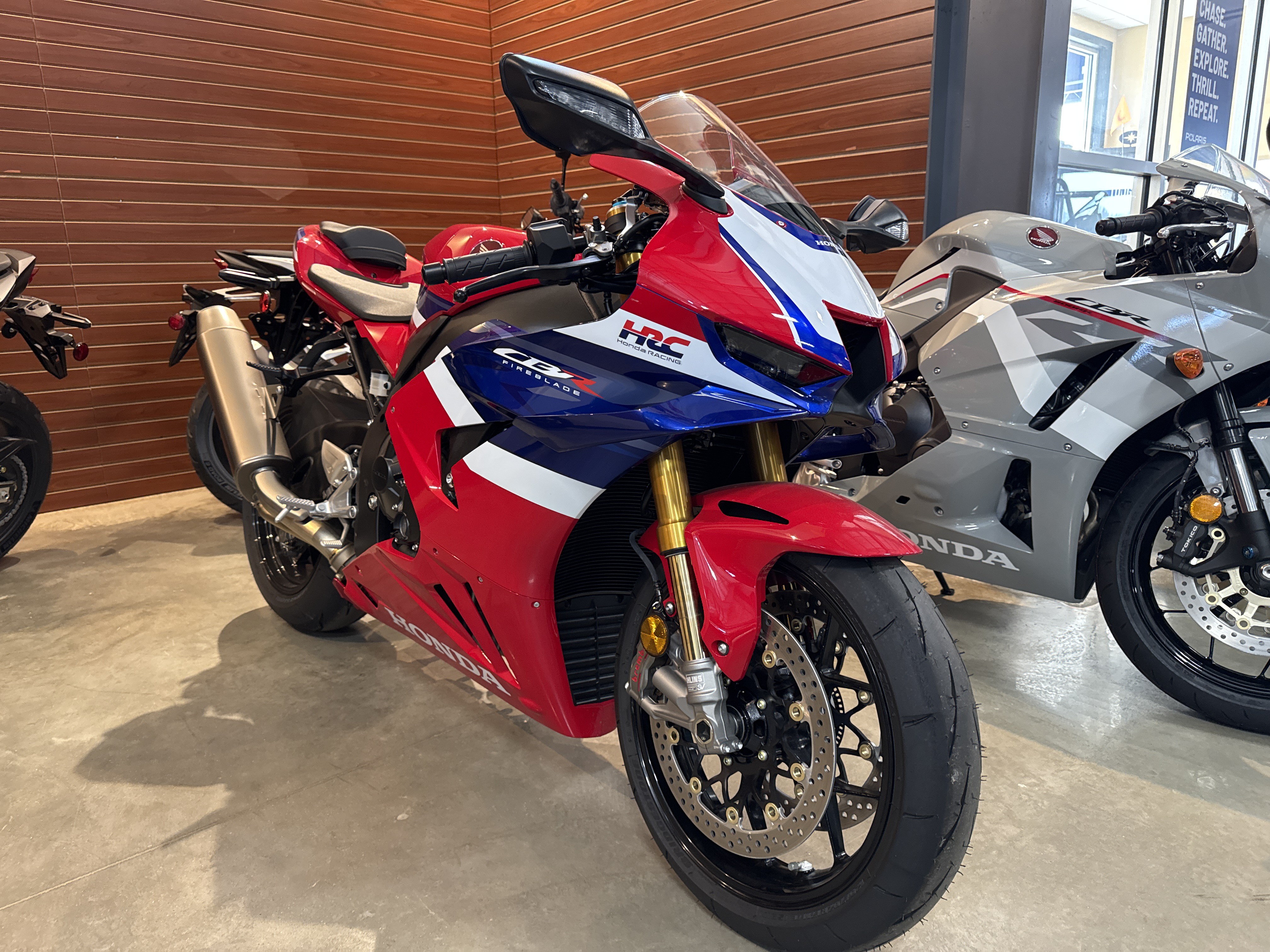 2025 Honda CBR1000RR-R Fireblade SP in Paducah, Kentucky - Photo 8