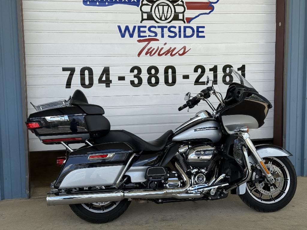 Davidson Road 2021 Road Glide Barracuda Silver 2021 Road Glide