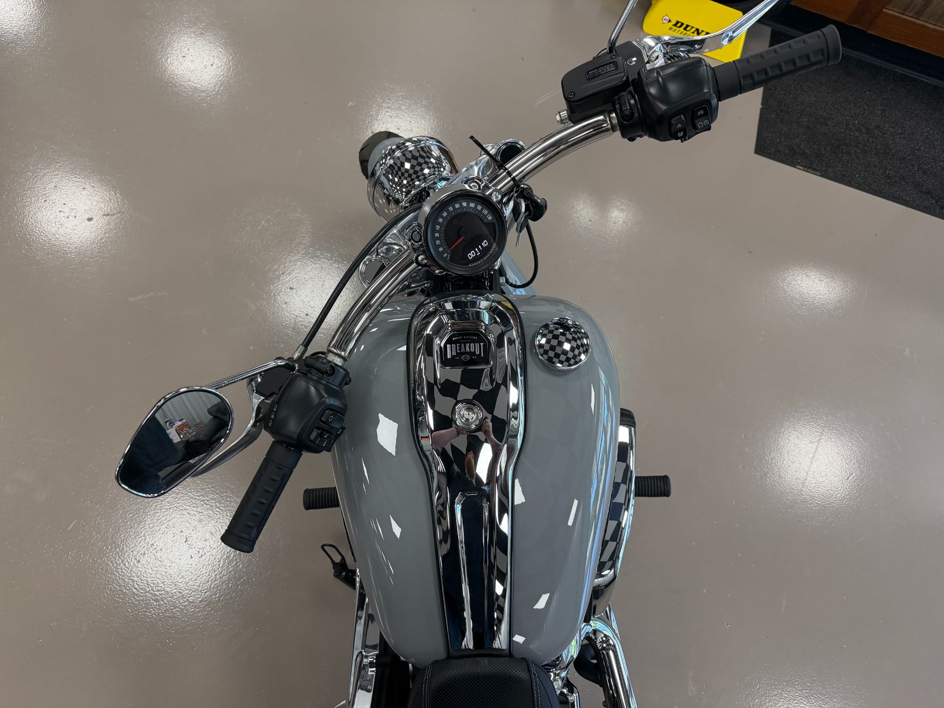 2025 Harley-Davidson Breakout® 11