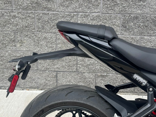 2025 Triumph Daytona 660 5