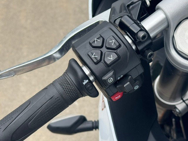 2025 Triumph Daytona 660 9
