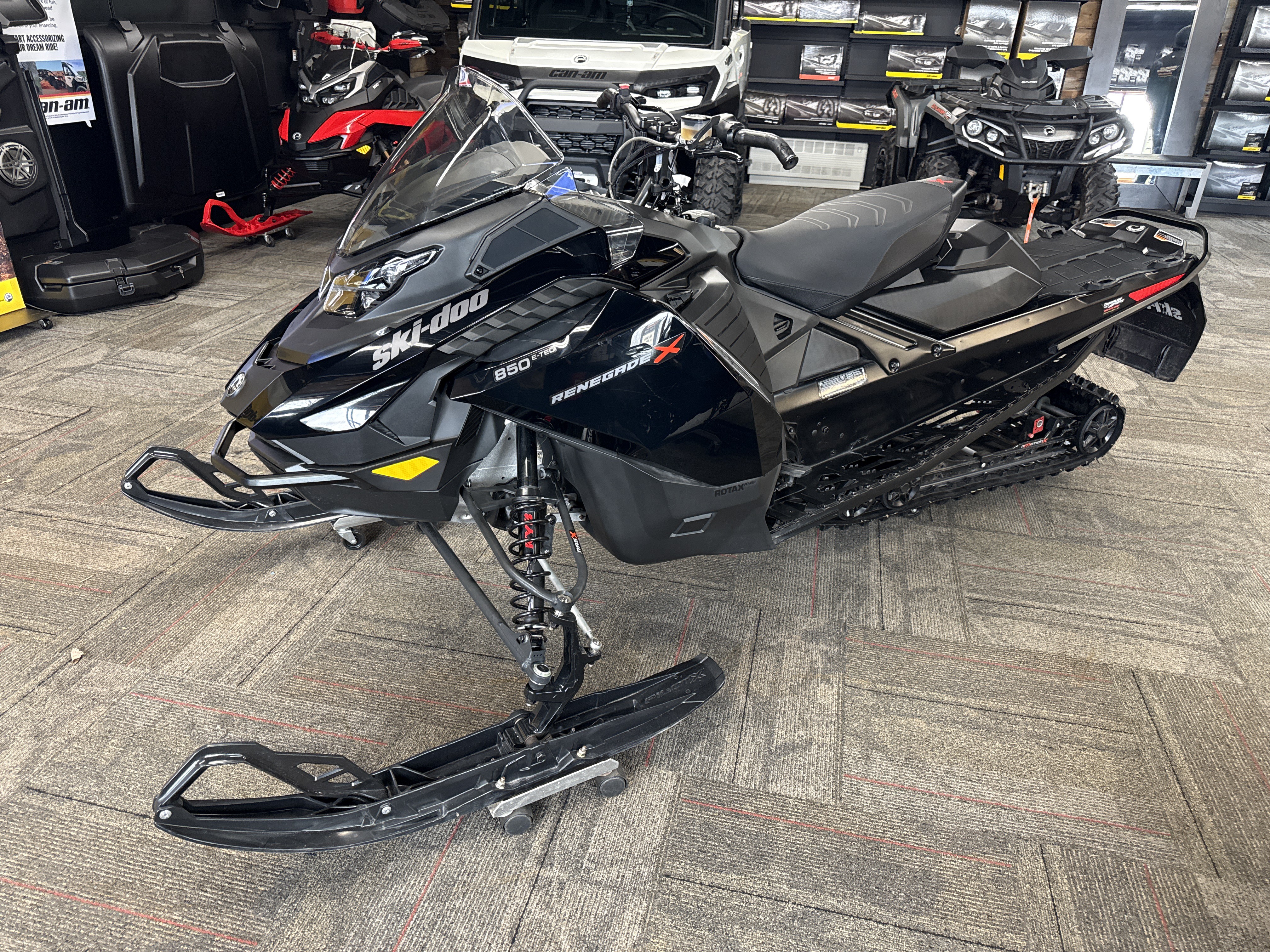 2023 Ski-Doo Renegade X 850 E-TEC ES Ripsaw 1.25, Bergland MI