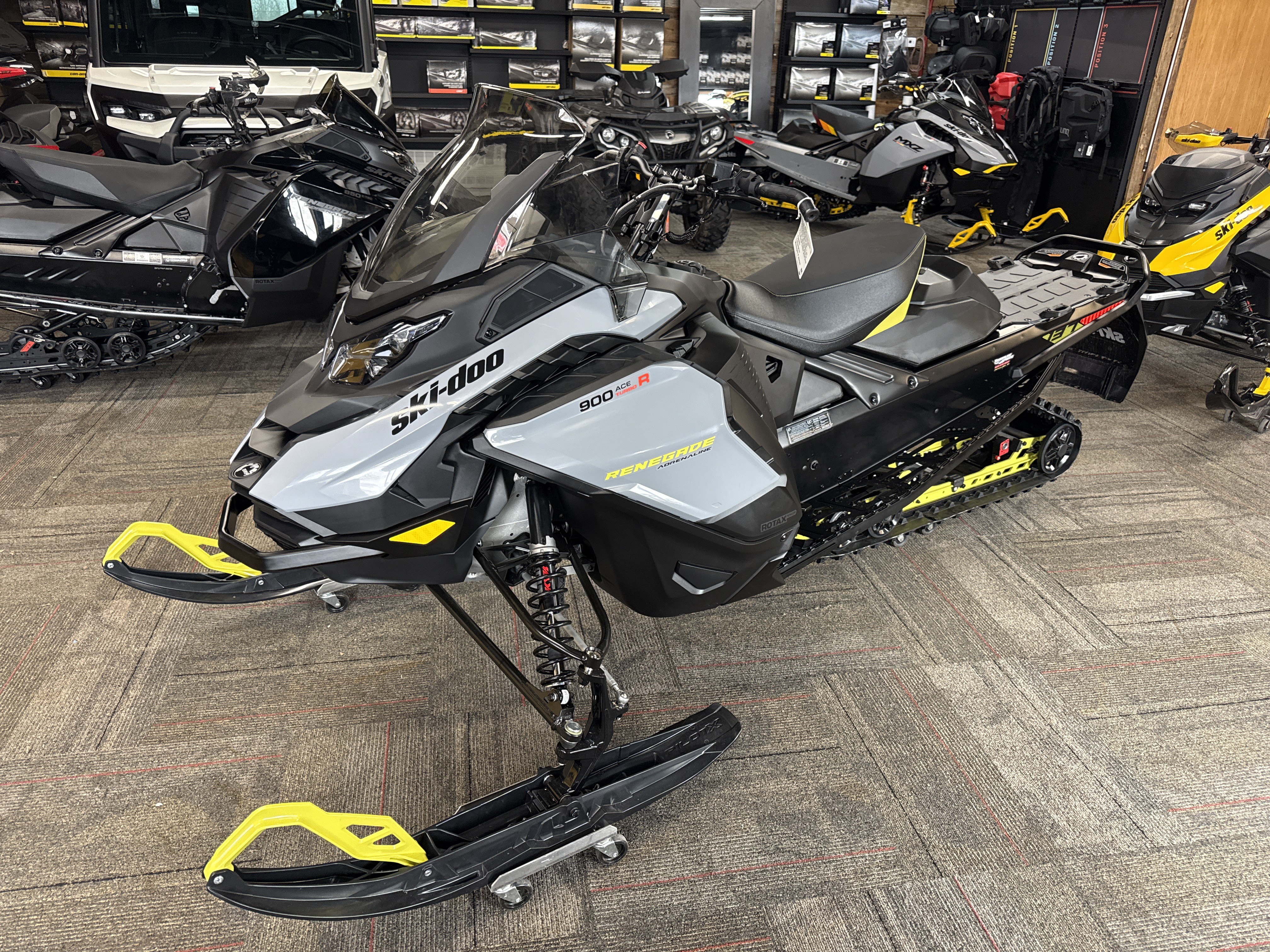 2026 Ski-Doo Renegade Adrenaline 900 ACE Turbo R ES Ripsaw 1.25 2