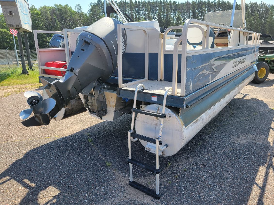 2002 Crestliner photo 3