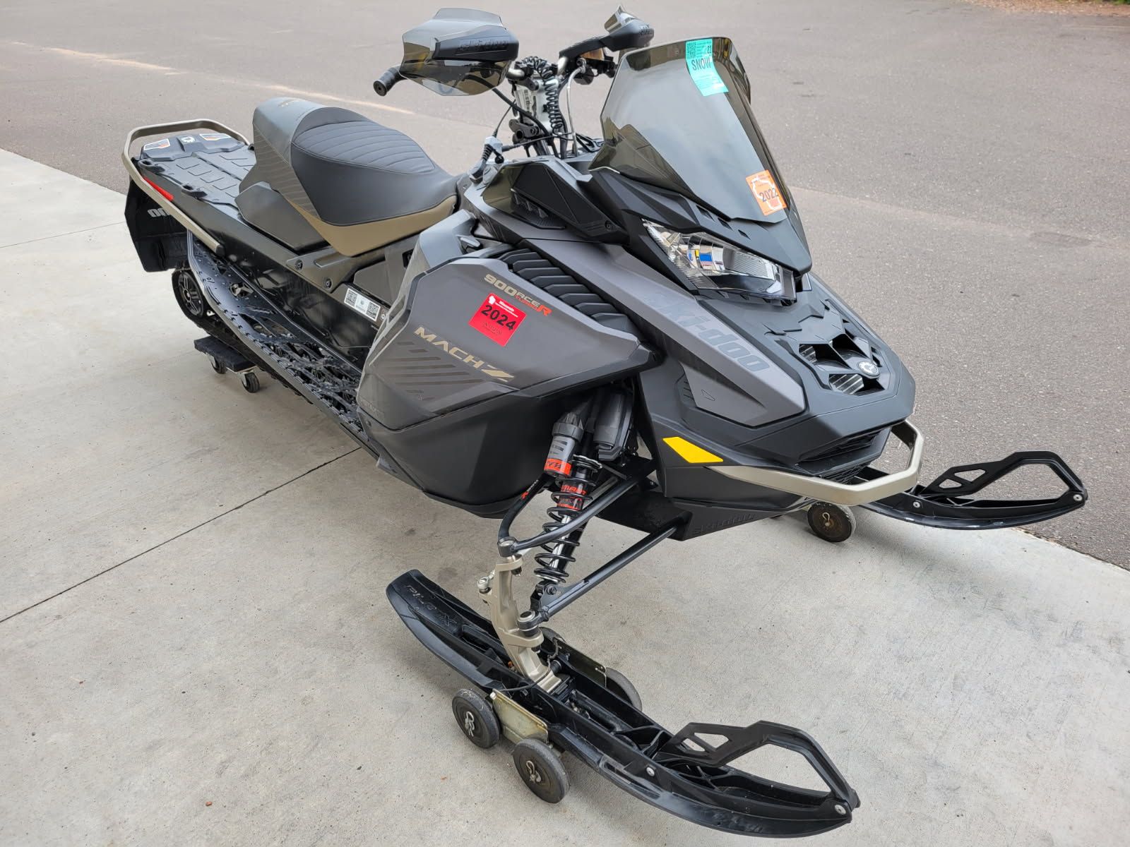Used 2022 Ski-Doo Mach Z 900 ACE Turbo R ES w/ Smart-Shox, Ice