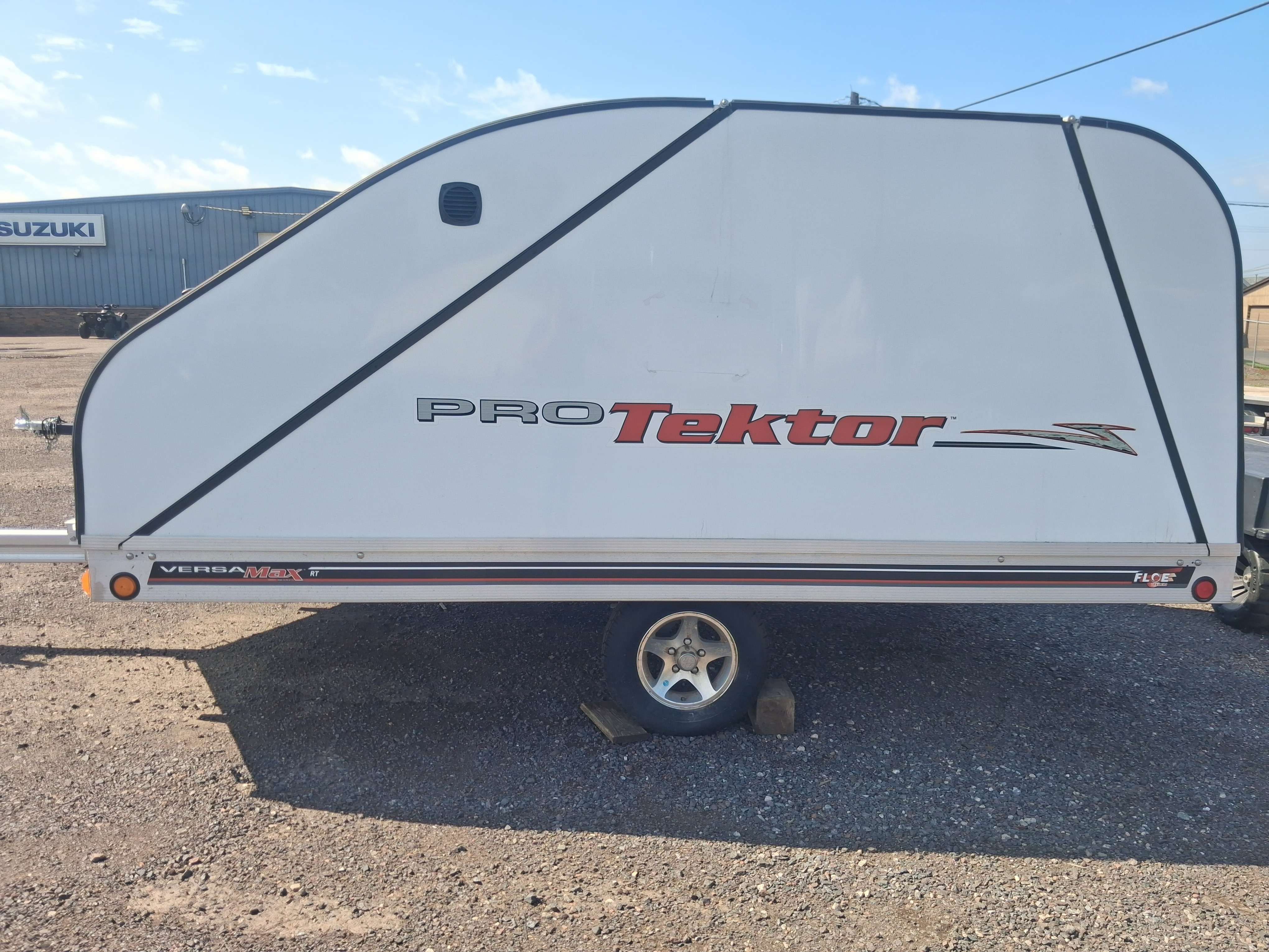 3.0K Enclosed Cargo Trailer photo 3