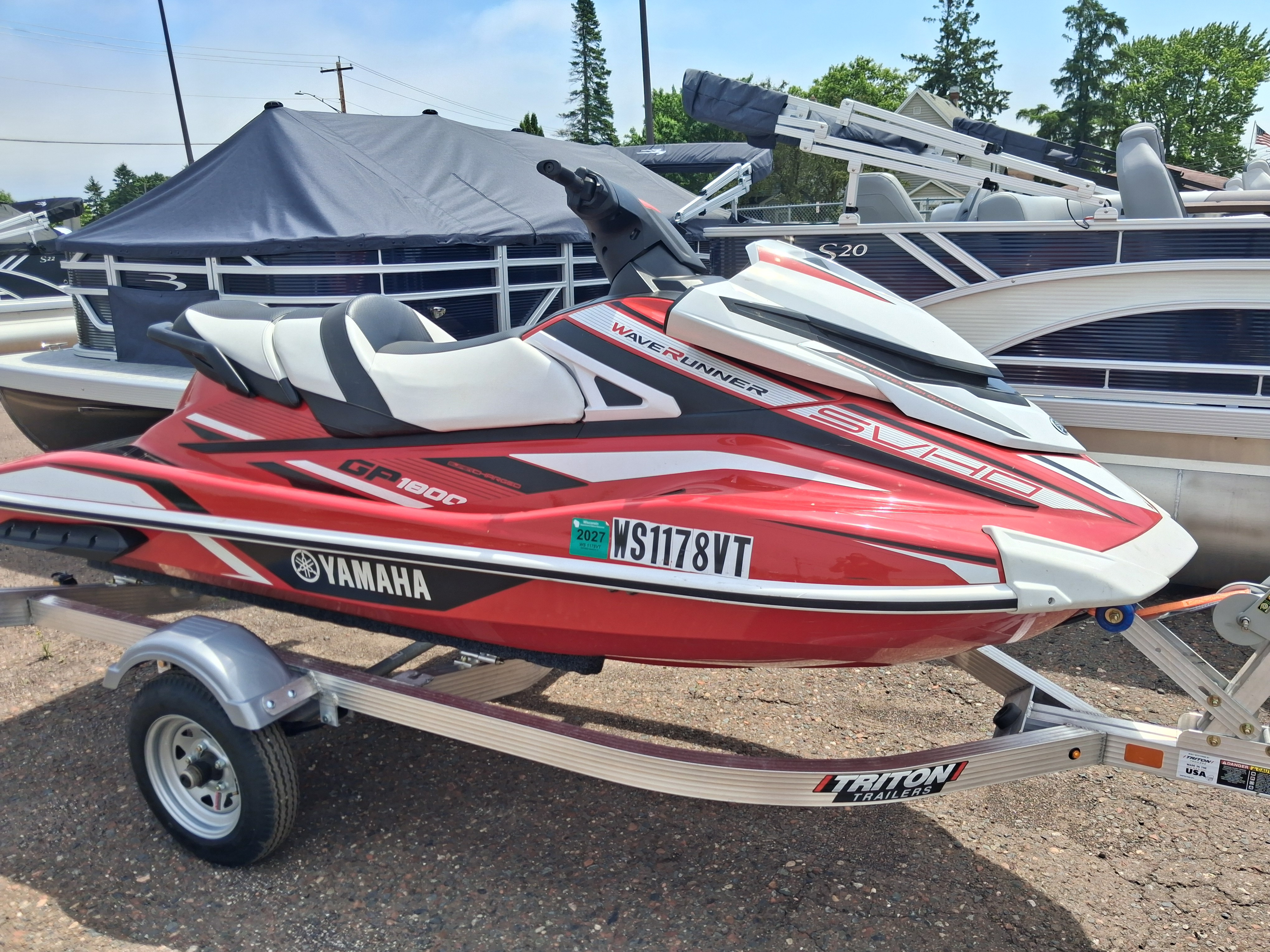 2018 Yamaha GP1800 12