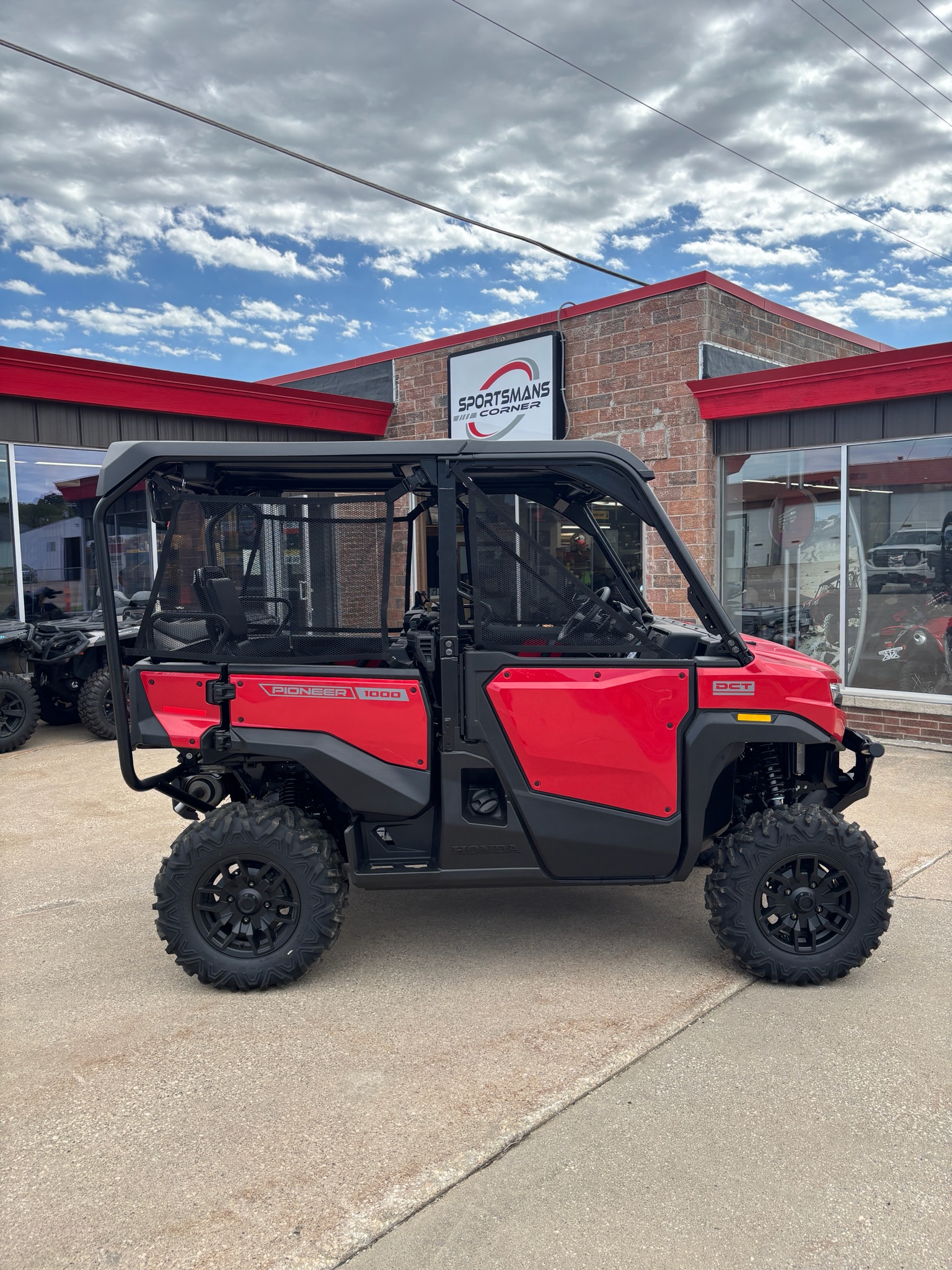 2026 Honda Pioneer 1000-5 Deluxe 1