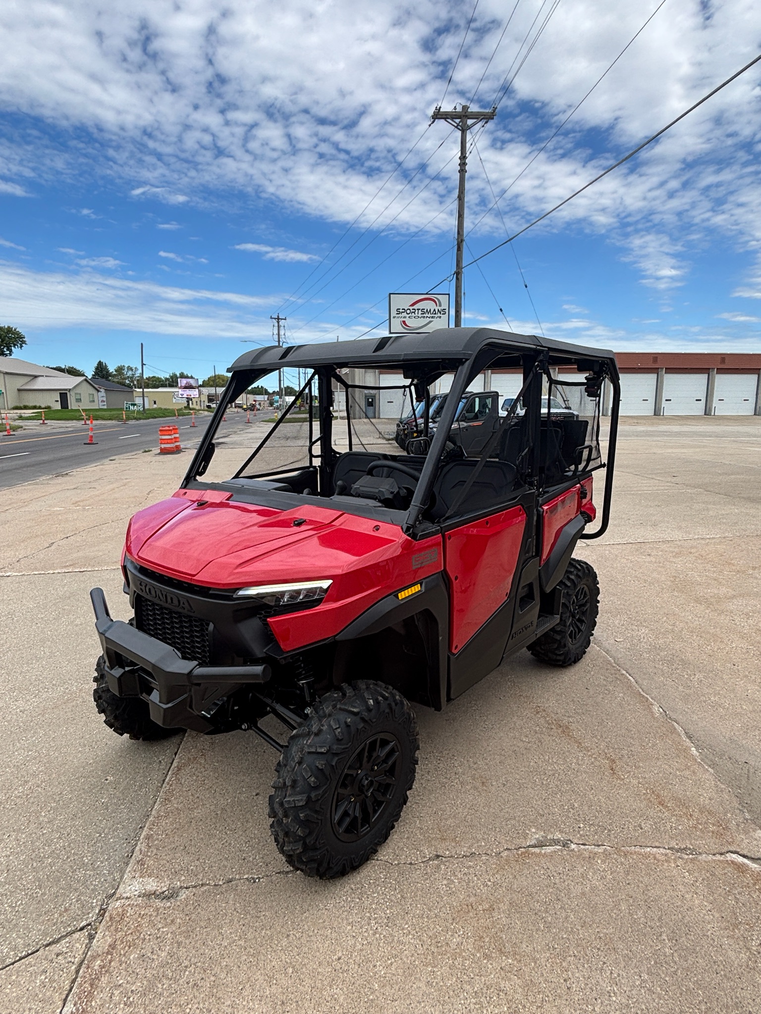2026 Honda Pioneer 1000-5 Deluxe 3